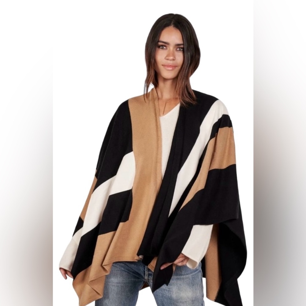 ⚫️ NWT! Parrish LA Colorblock Large Knit Wrap